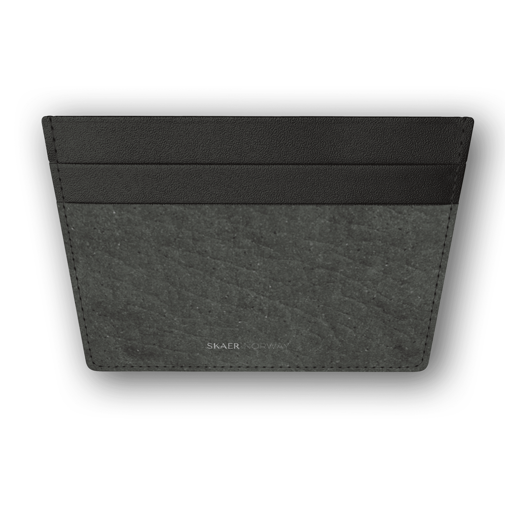 SKÆR STUDIO minimalist card holder in sleek black leather for organized storage